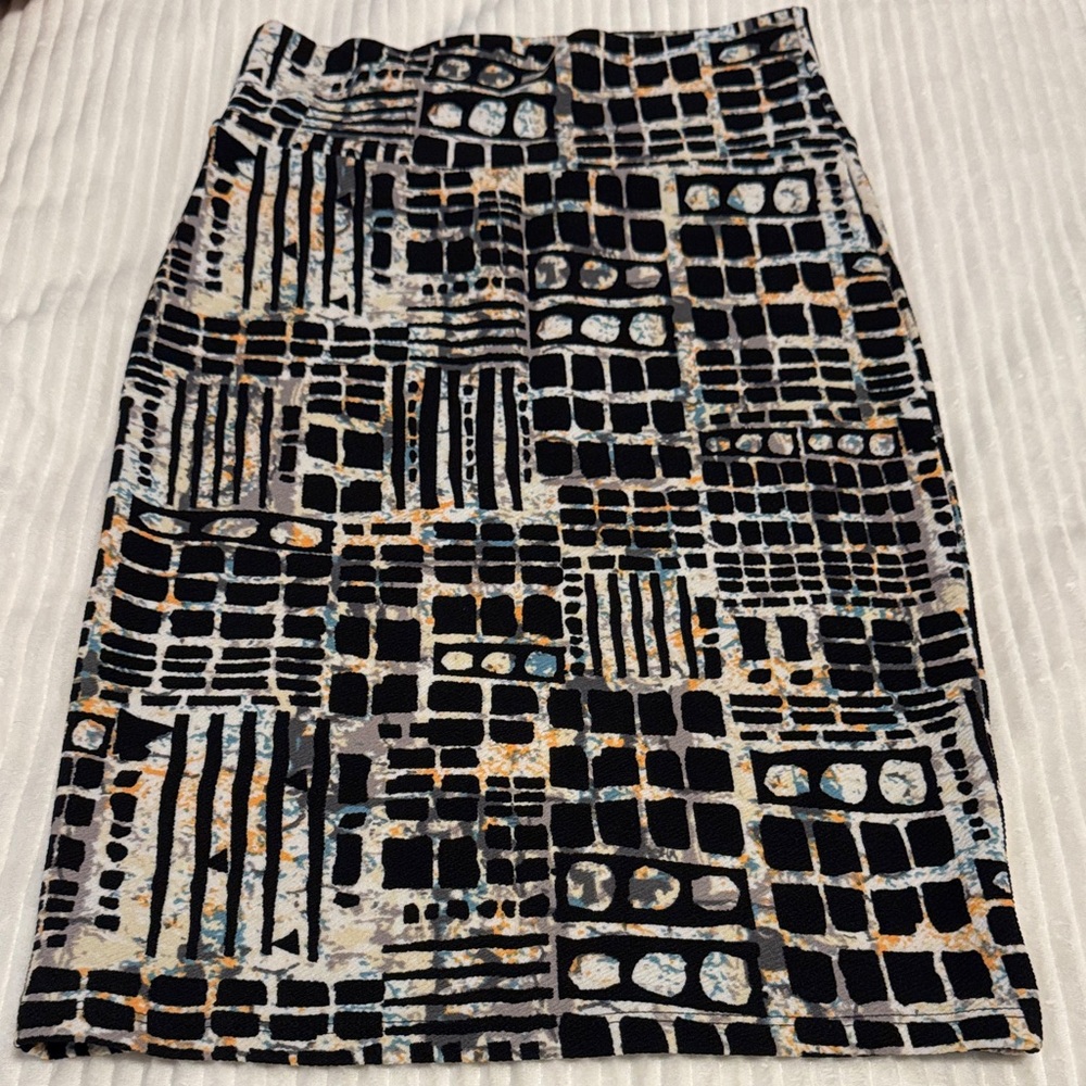 Stylish Black Tribal Print and Patterned Skirt